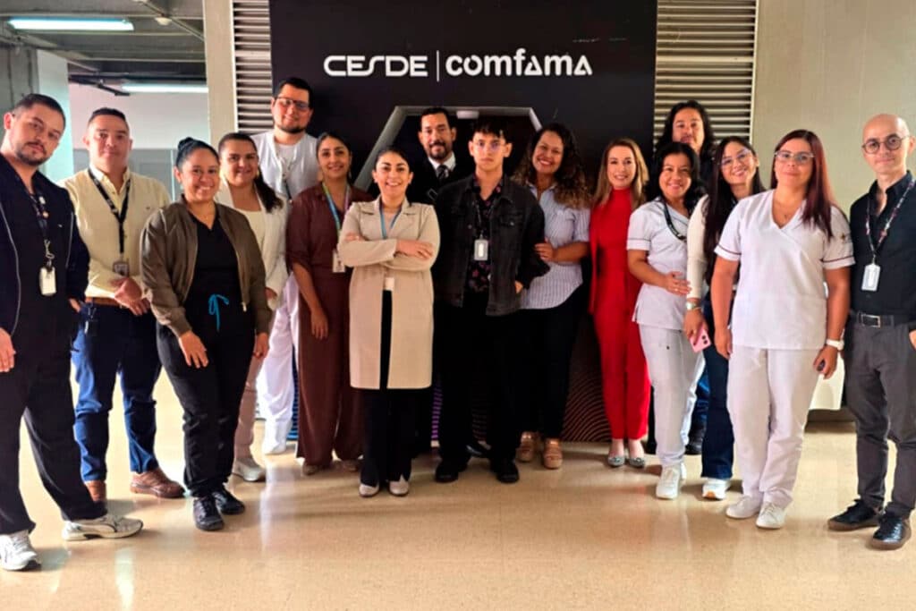 Centro Reloj de Arena, miembro fundador del Consejo Empresarial Asesor de la Escuela de Salud y Cuidado del CESDE